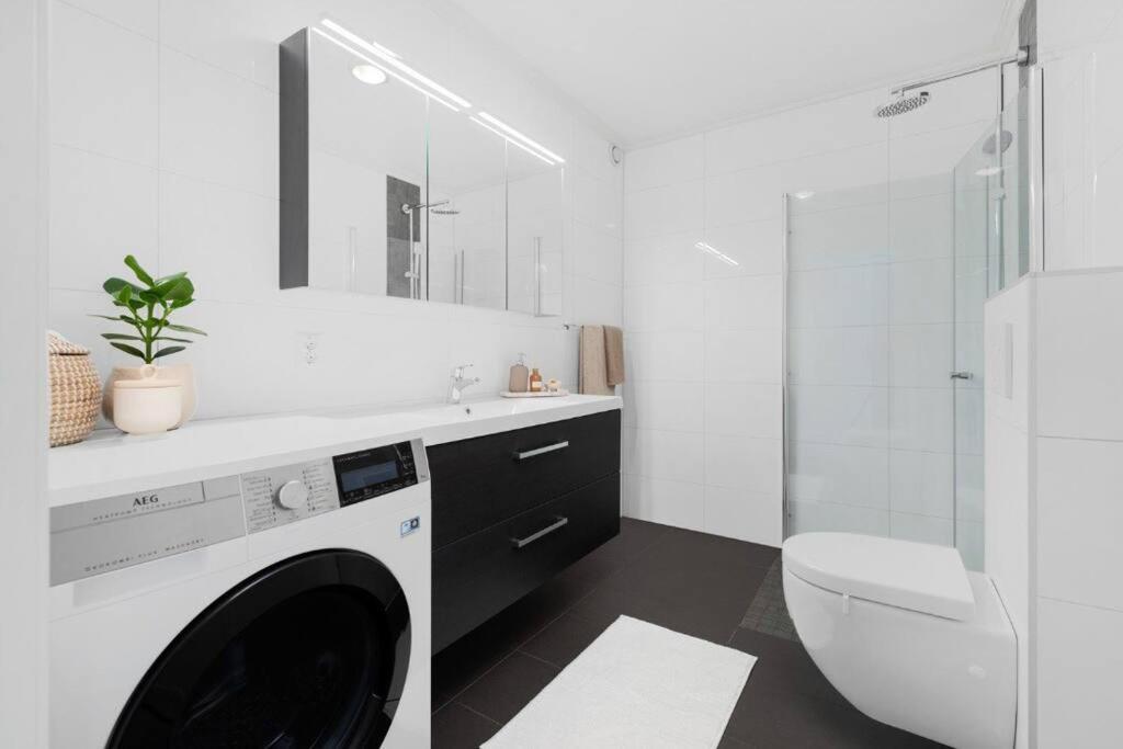 Bakklandets Perle 3-Roms Apartment ทรอนด์เฮม ภายนอก รูปภาพ
